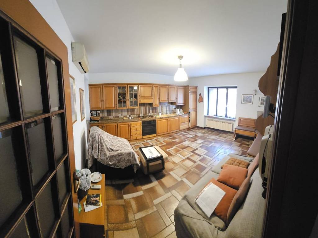 Villa a Gallarate in Via Francesco Baracca, 4 - Foto 2