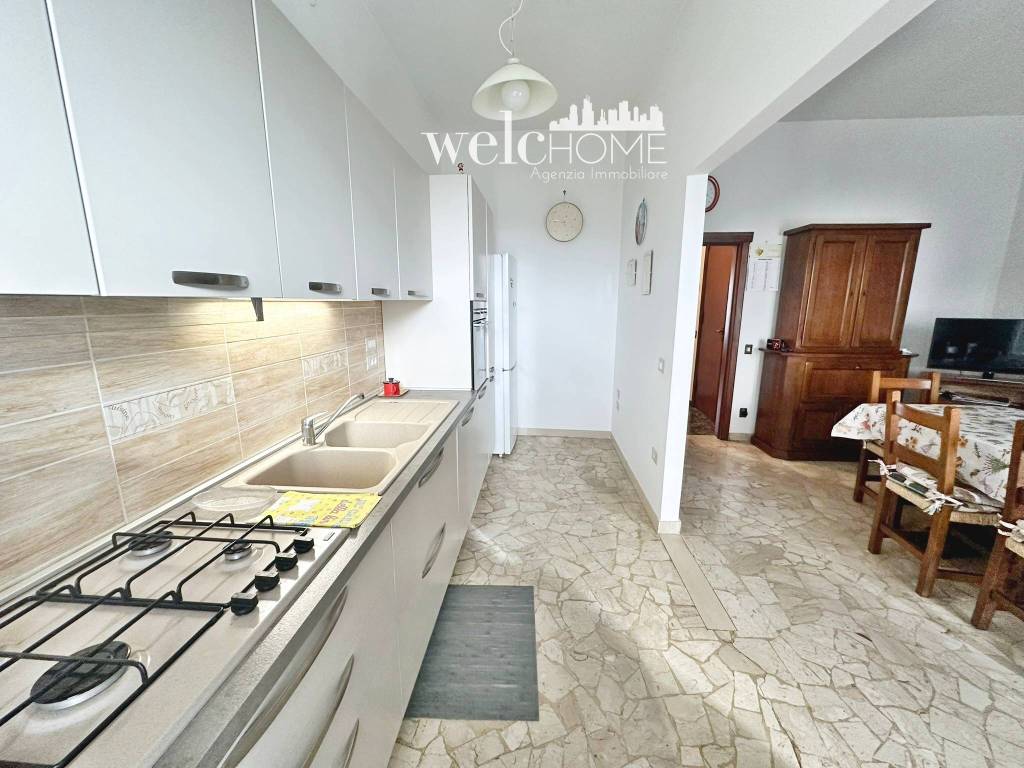 Appartamento a Campi bisenzio in Via Giosuè Carducci - Foto 2