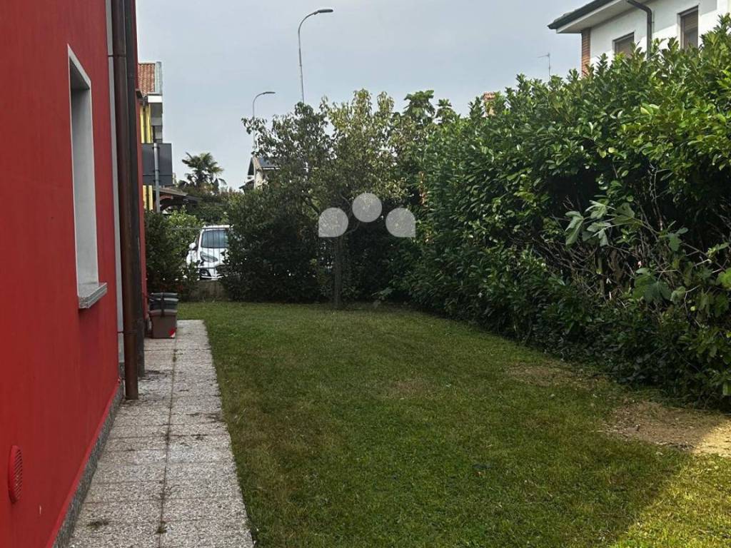 Villetta a schiera a Cremosano in Via Donizetti - Foto 5