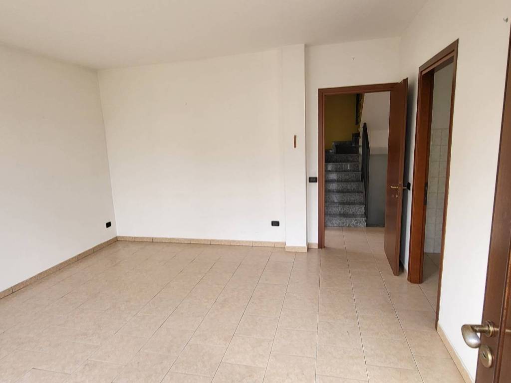 Villa a Lonate pozzolo in Via Monte Grappa - Foto 5