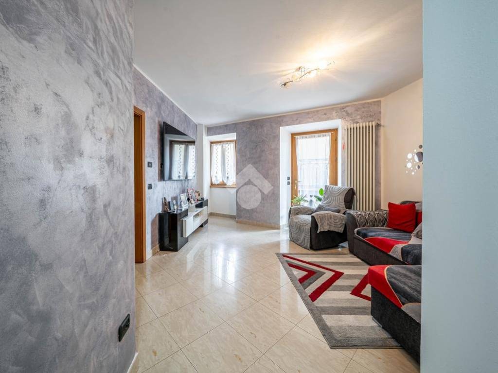 Appartamento a Cavedine in PIAZZA CONTI D'ARCO - Foto 4