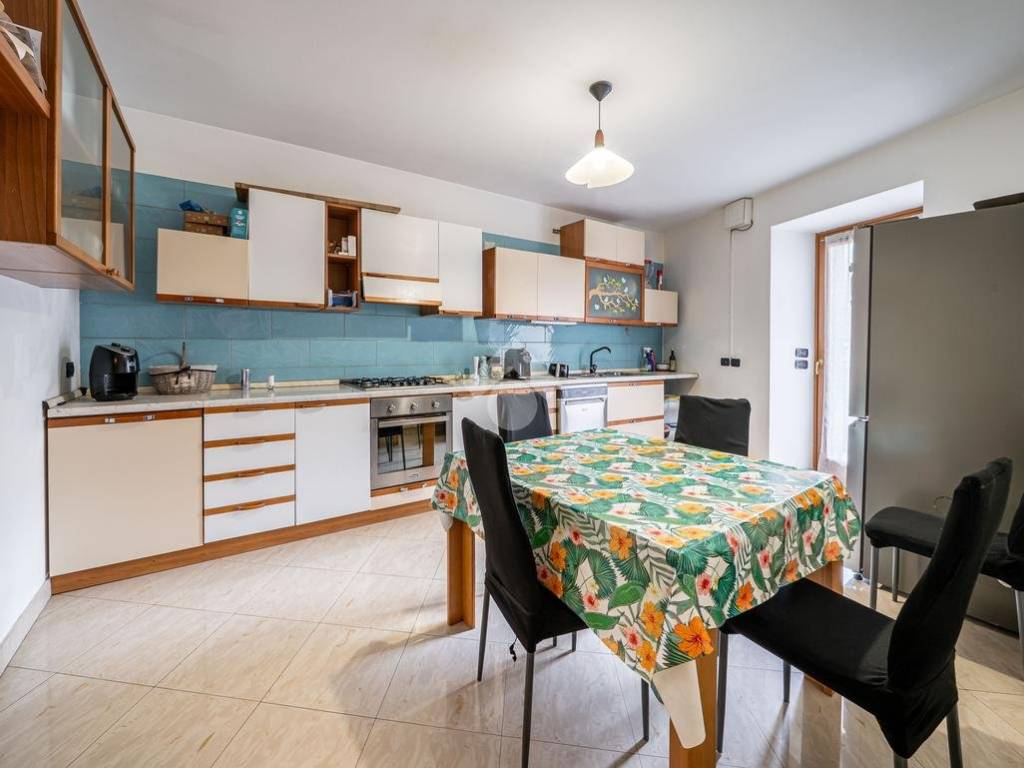 Appartamento a Cavedine in PIAZZA CONTI D'ARCO - Foto 5