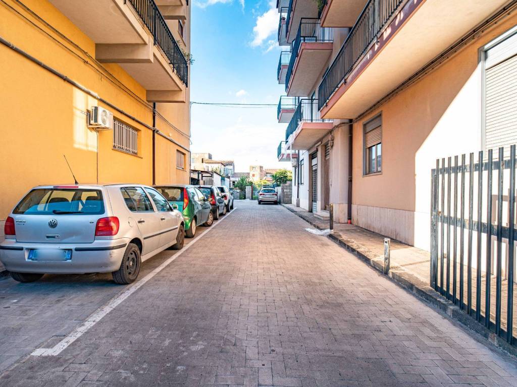 Appartamento a Giarre in Via Rosolino Pilo, 36 - Foto 2