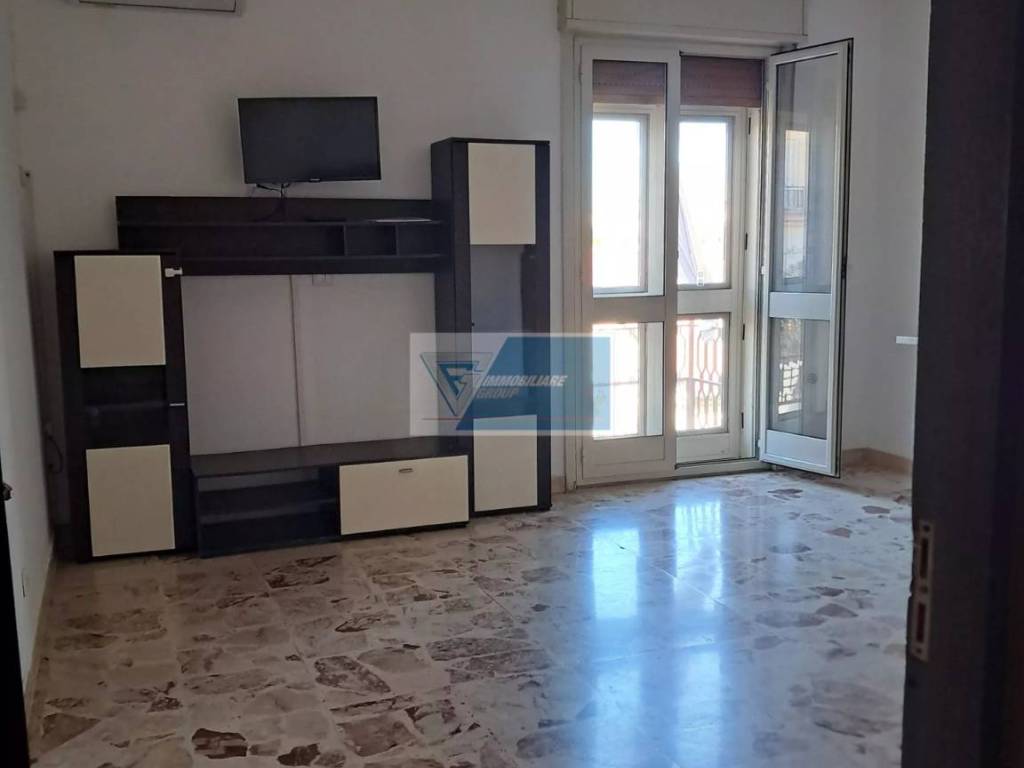 Appartamento a Priolo gargallo in Via Ippolito Pindemonte, 77 - Foto 2