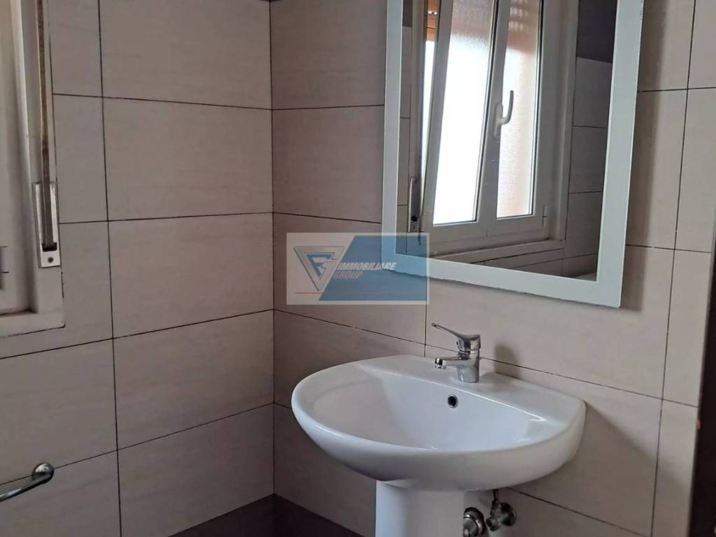 Appartamento a Priolo gargallo in Via Ippolito Pindemonte, 77 - Foto 4