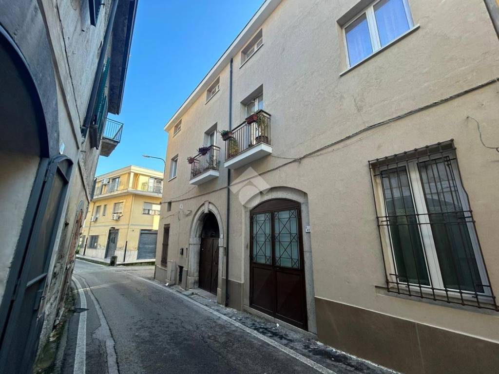 Appartamento a Baronissi in Via Giuseppe Mazzini, 81 - Foto 2