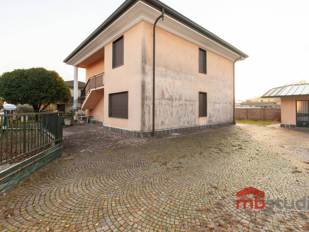 Villa a Castiglione olona in Via Asiago - Foto 3