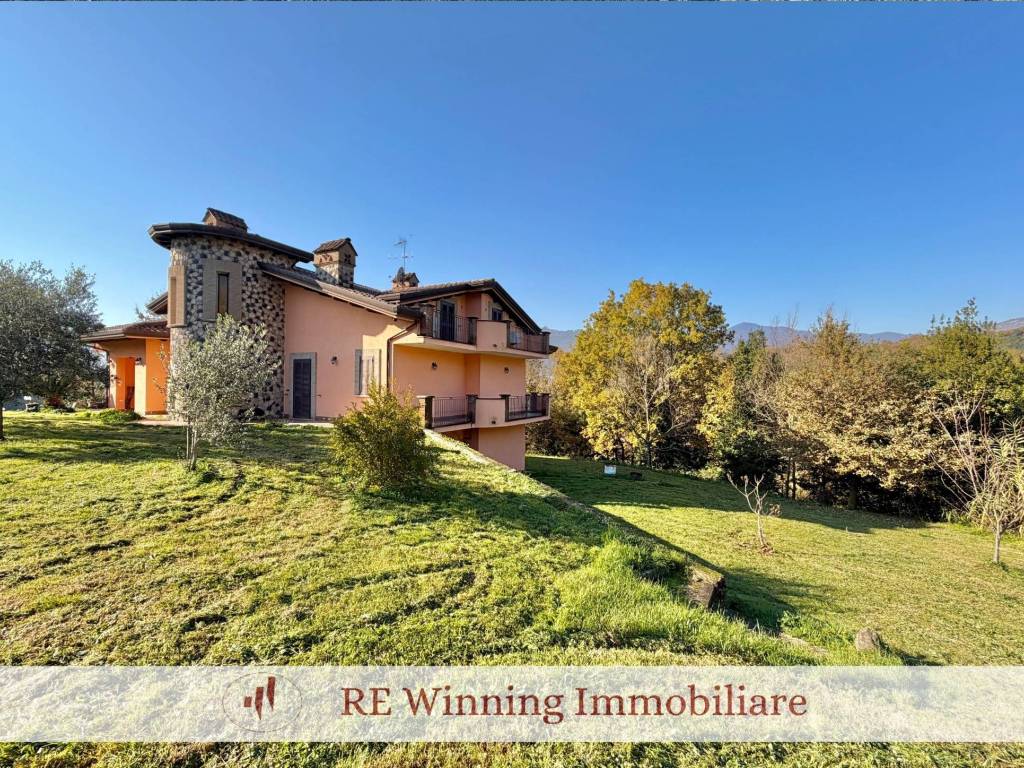 Villa a Giuliano di roma in Via La Danna, 9 - Foto 3