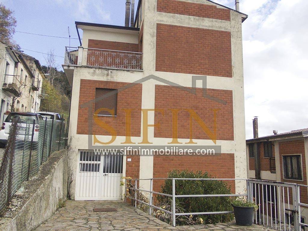 Palazzo / stabile a Carife in Via Michele Contardi - Foto 2