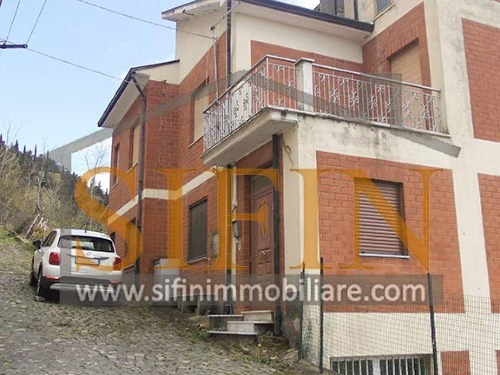 Palazzo / stabile a Carife in Via Michele Contardi - Foto 4