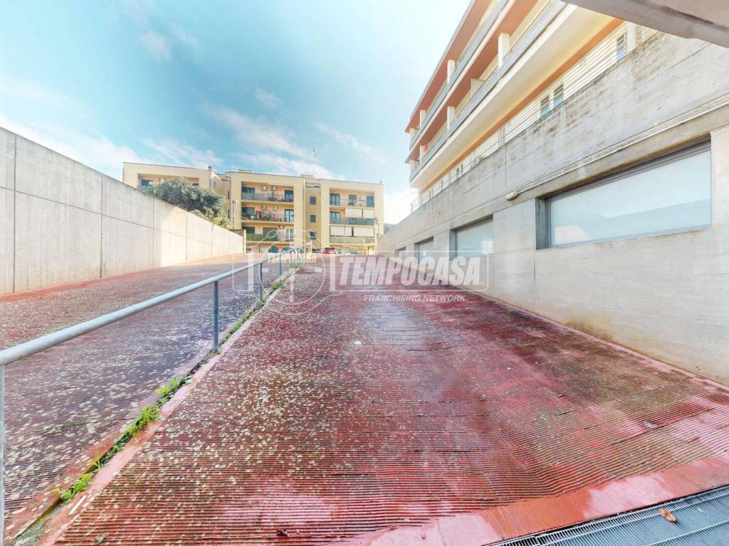 Box / garage a Lecce in Via Taranto, 179 - Foto 4