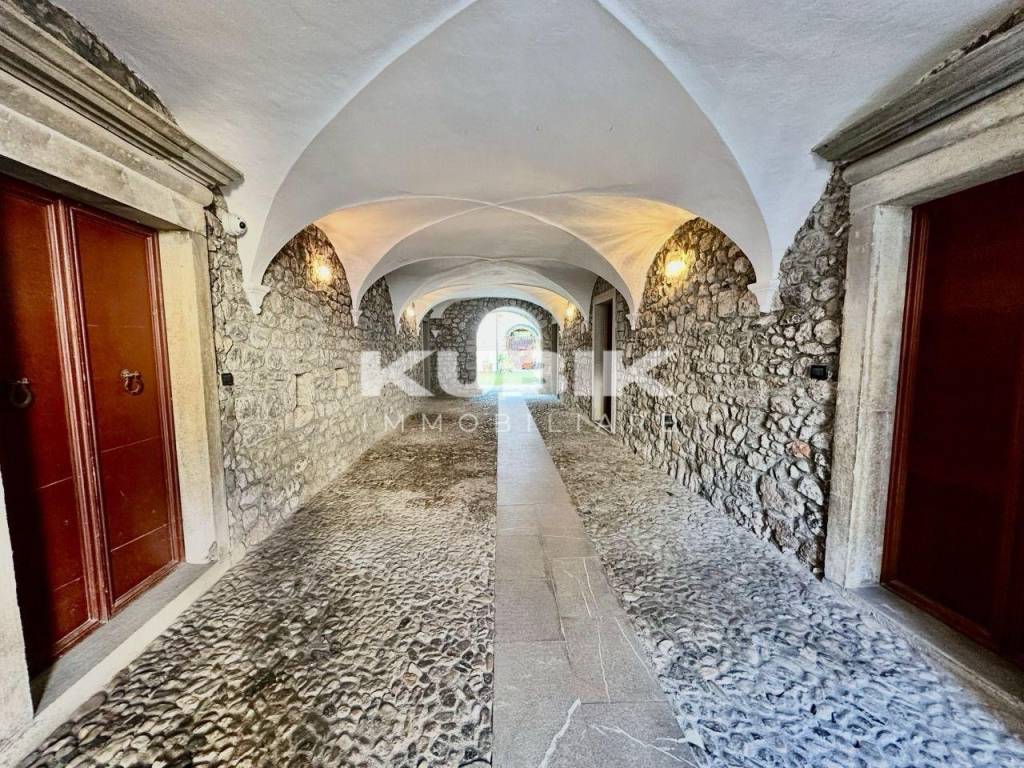 Appartamento a Tolmezzo in Piazza Giuseppe Mazzini - Foto 2