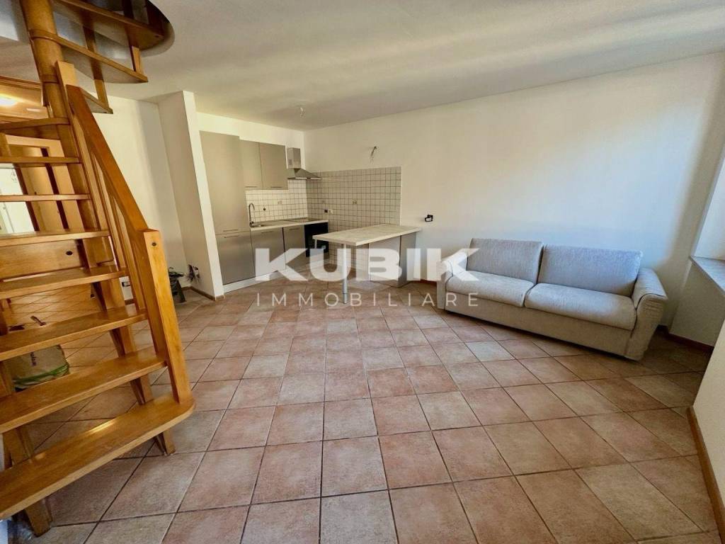 Appartamento a Tolmezzo in Piazza Giuseppe Mazzini - Foto 4