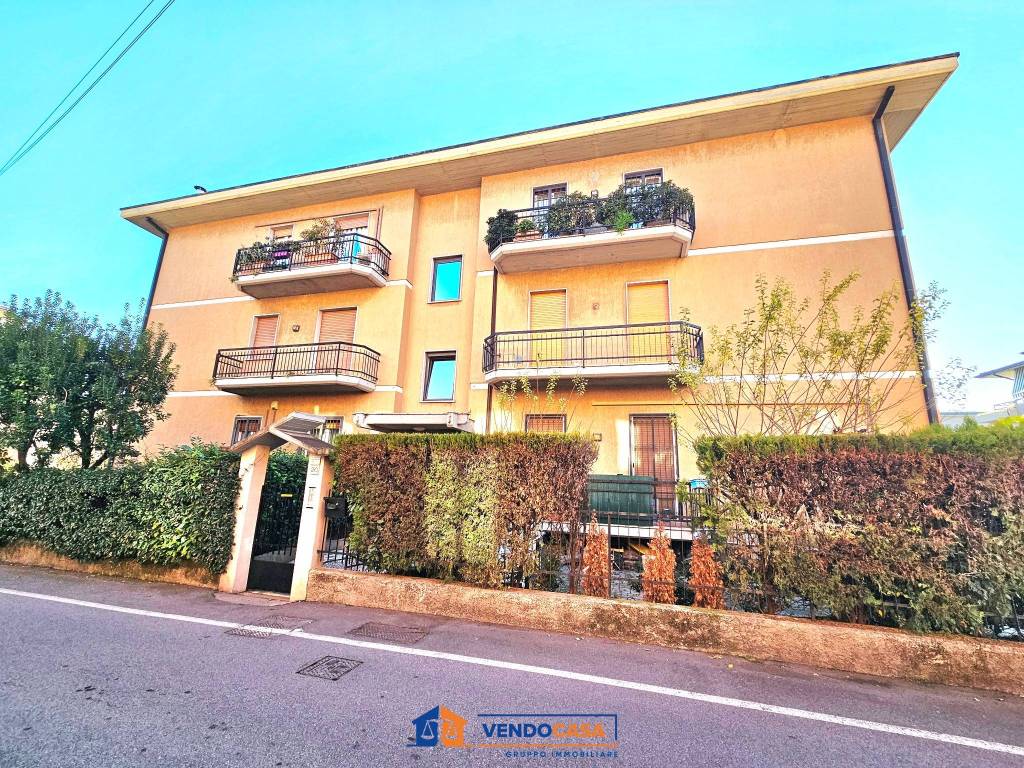 Appartamento a Brescia in Via Vittorio Locchi, 20 - Foto 2