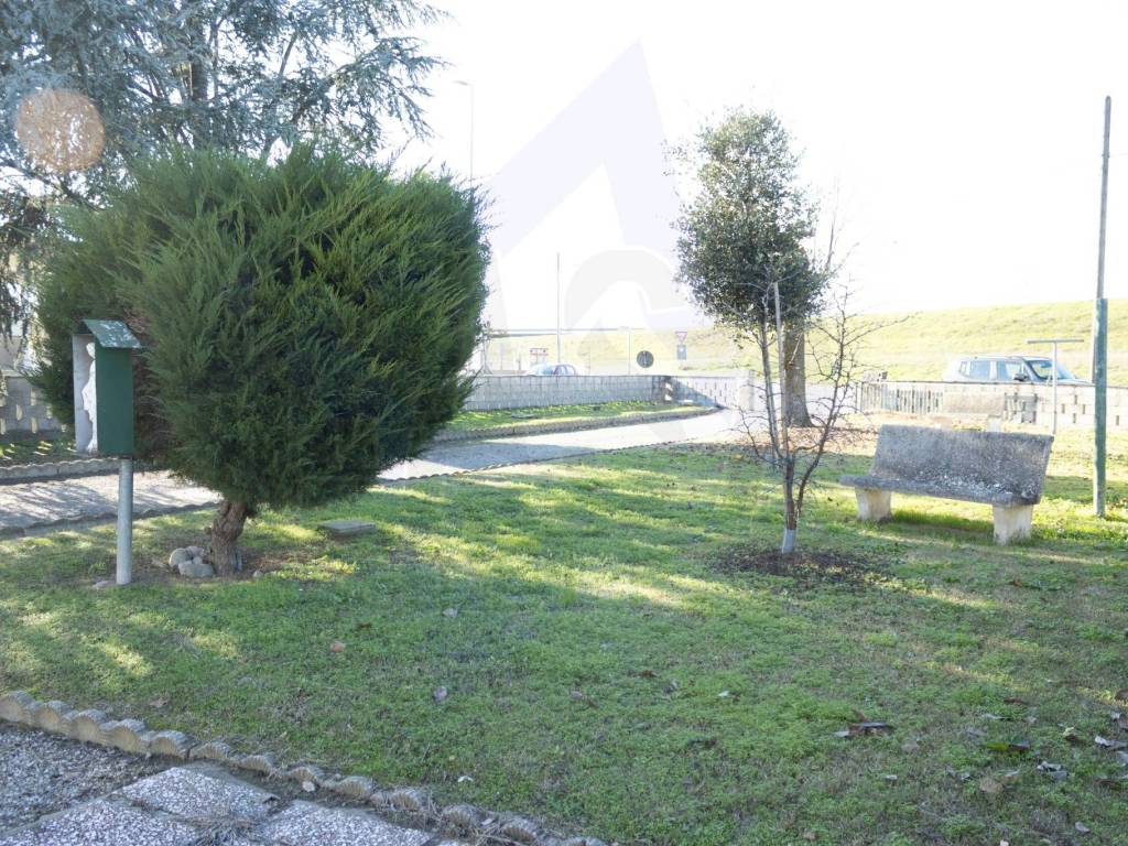 Villa a Bondeno in Via Virgiliana - Foto 4