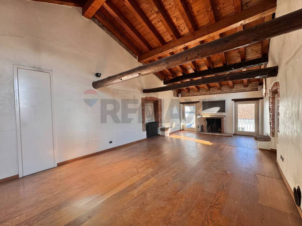 Casa indipendente a Brescia in Cso Cavour, 26 - Foto 2