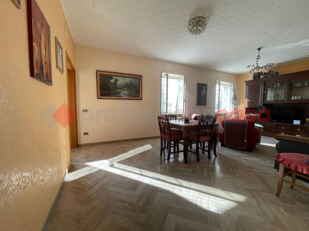 Appartamento a Minturno in Traversa D'Acunto - Foto 5