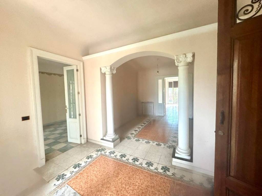 Casa indipendente a Giarre in Via Callipoli - Foto 3