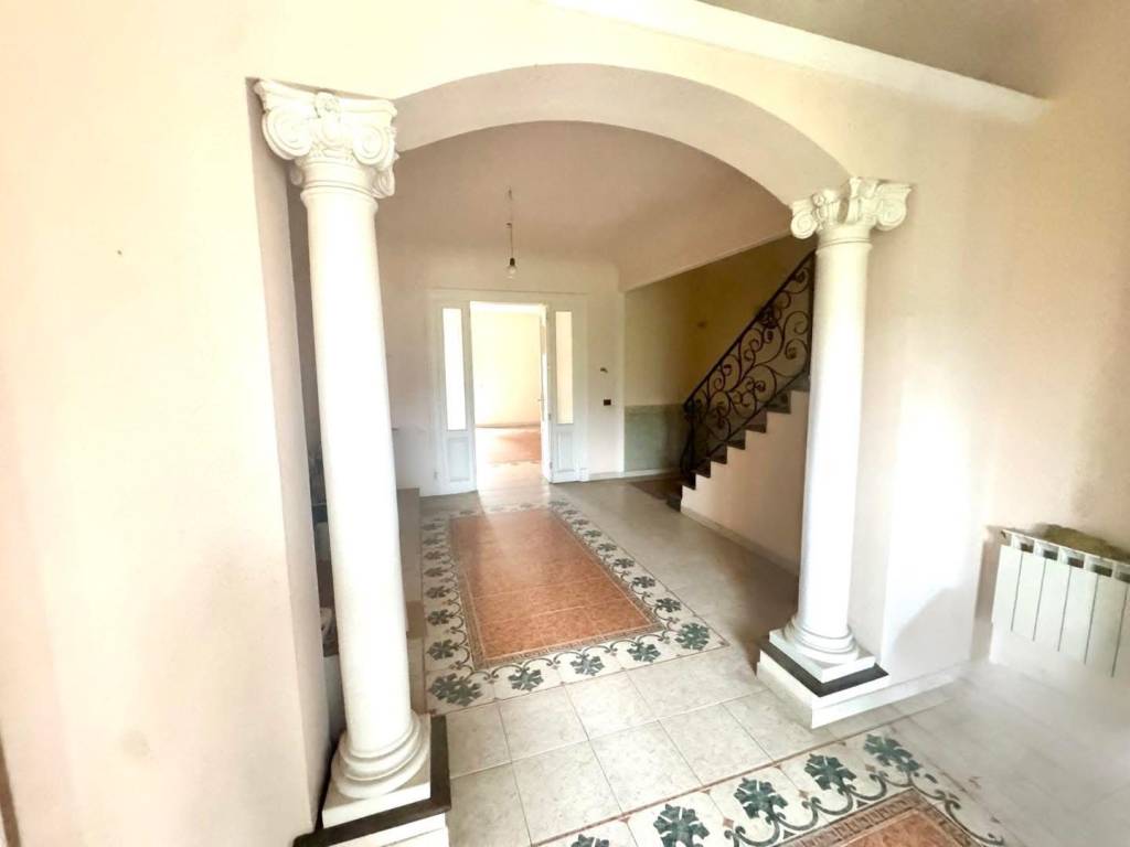 Casa indipendente a Giarre in Via Callipoli - Foto 4