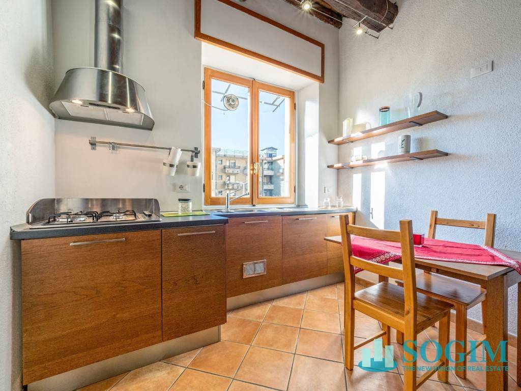 Appartamento a Como in Via Giovanni Bertacchi - Foto 3