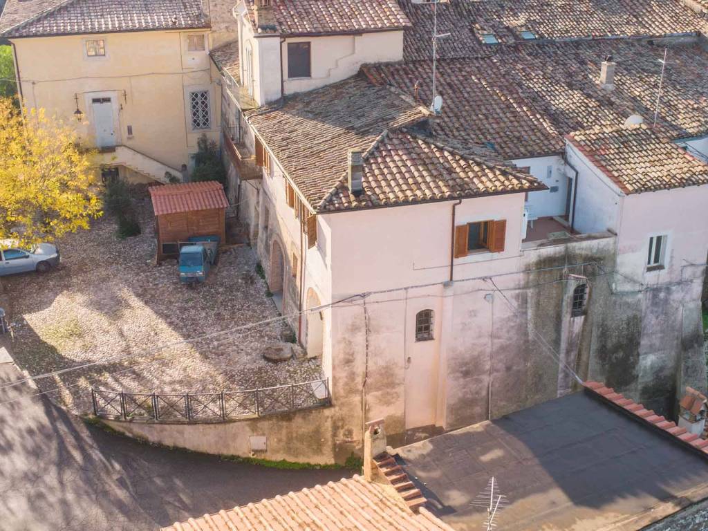 Appartamento a Poggio mirteto in Piazza Grande - Foto 4