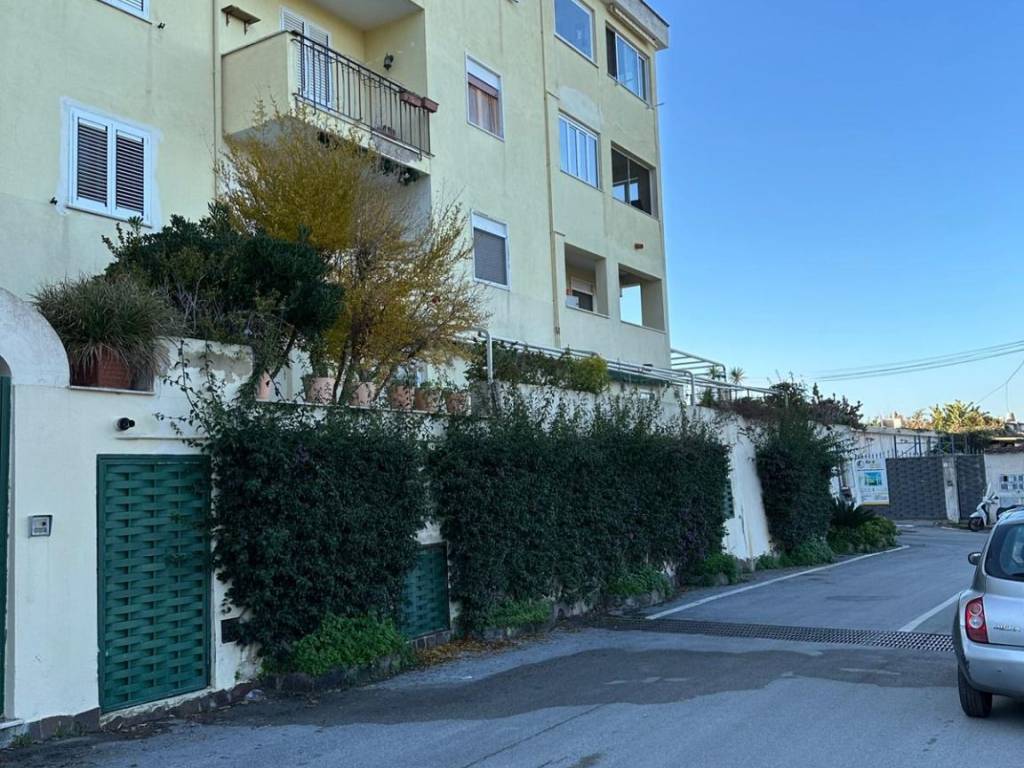 Appartamento a Lacco ameno in Via Pannella - Foto 2