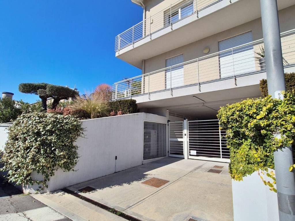 Appartamento a Peschiera del garda in Viale Risorgimento - Foto 3