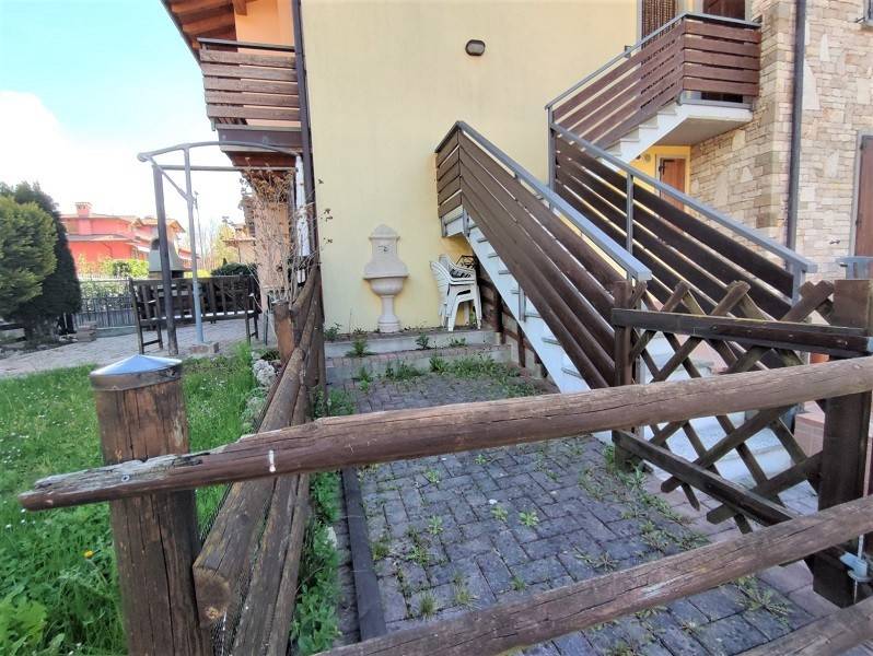 Appartamento a Clusone in Via Giacinto Gambirasio, 15 - Foto 2