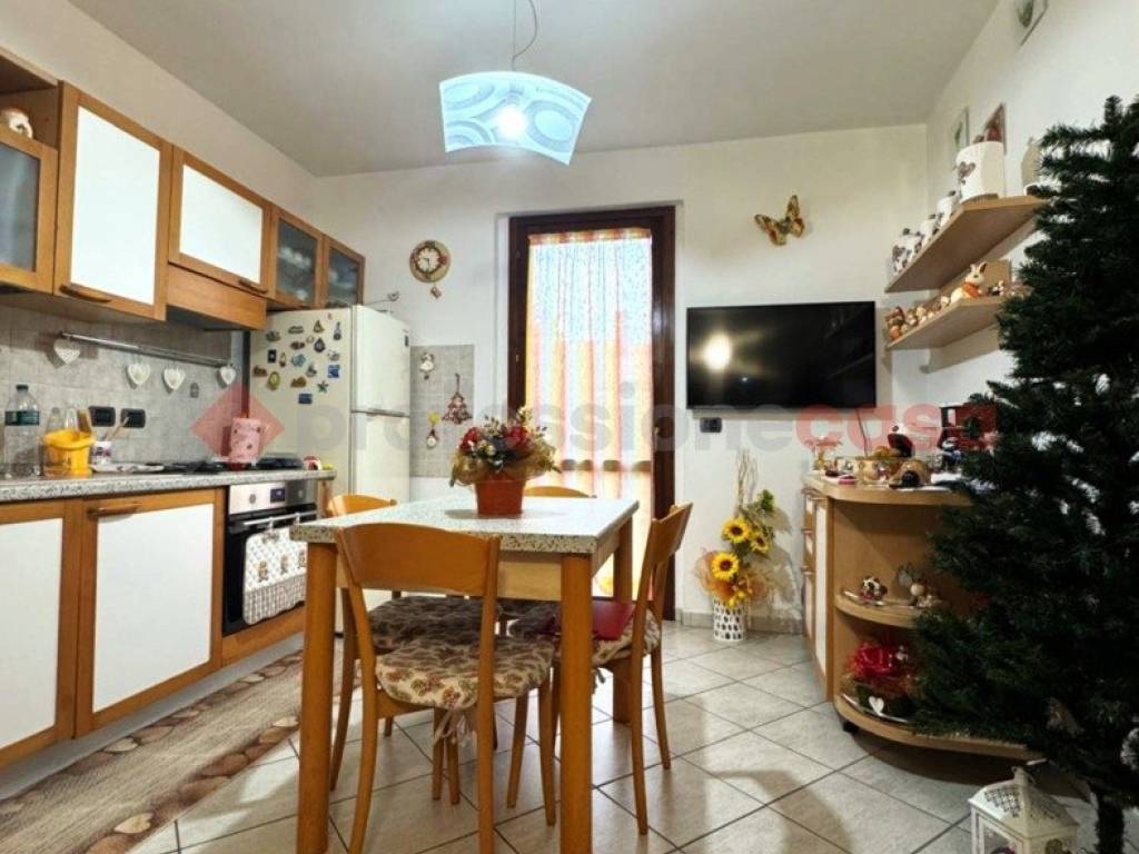 Appartamento a Collesalvetti in Via di San Martino - Foto 4