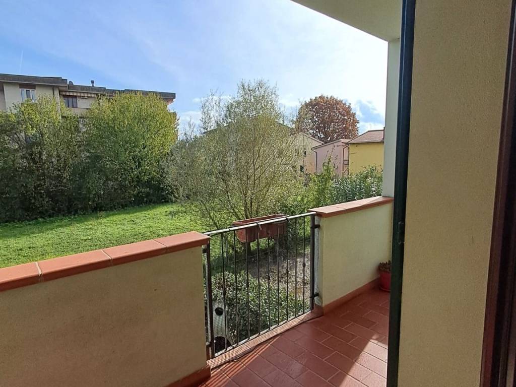 Appartamento a Campi bisenzio in Via delle Betulle - Foto 2