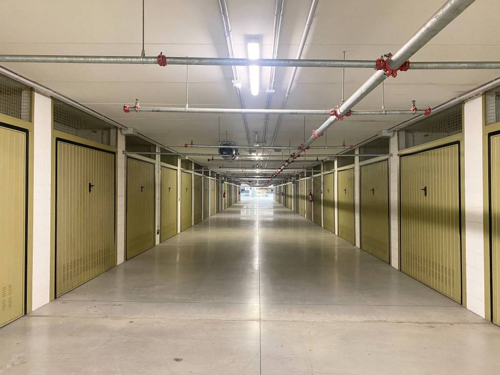 Box / garage a Modena in Viale Achille Fontanelli - Foto 2
