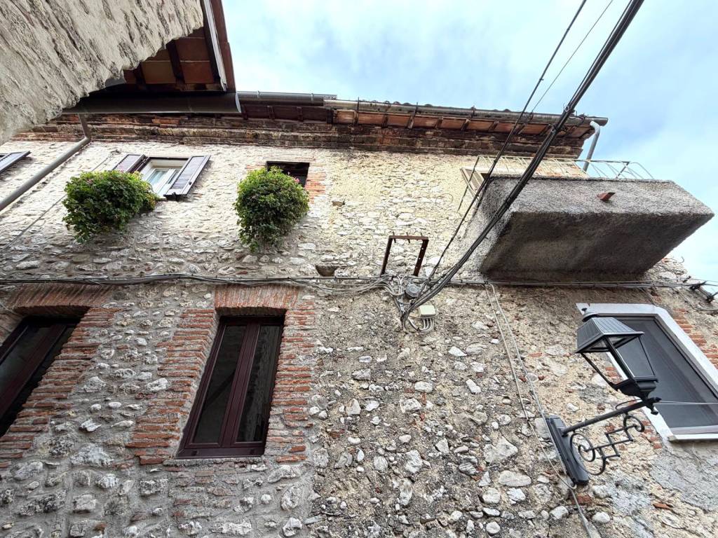 Appartamento a Longone sabino in Via Capoterra a - Foto 2