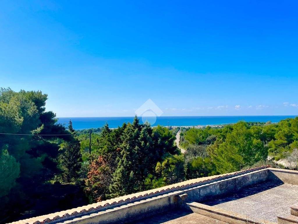 Villa a Presicce-acquarica in Via s.p.193 - Foto 2