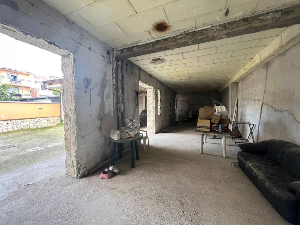 Immobile a Villa di briano in Via Leopoldo Santagata - Foto 4