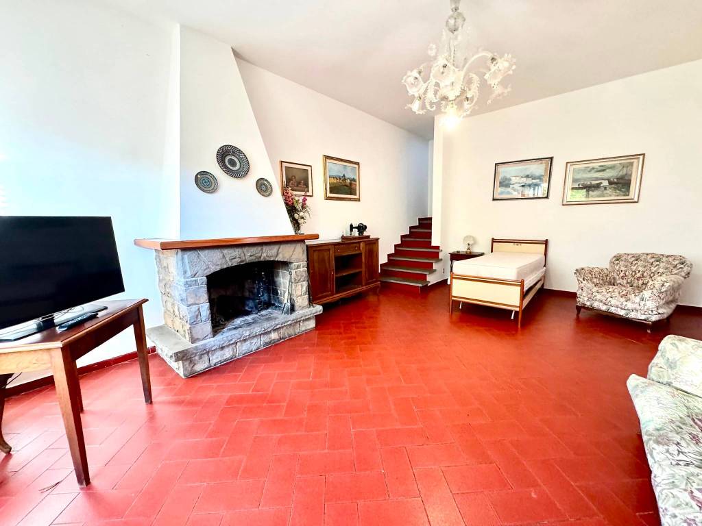 Villa a Terranuova bracciolini in Via 1 Pini - Foto 3