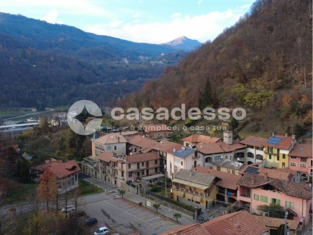 Villa a Borgosesia in FRAZIONE VANZONE, 16 - Foto 3