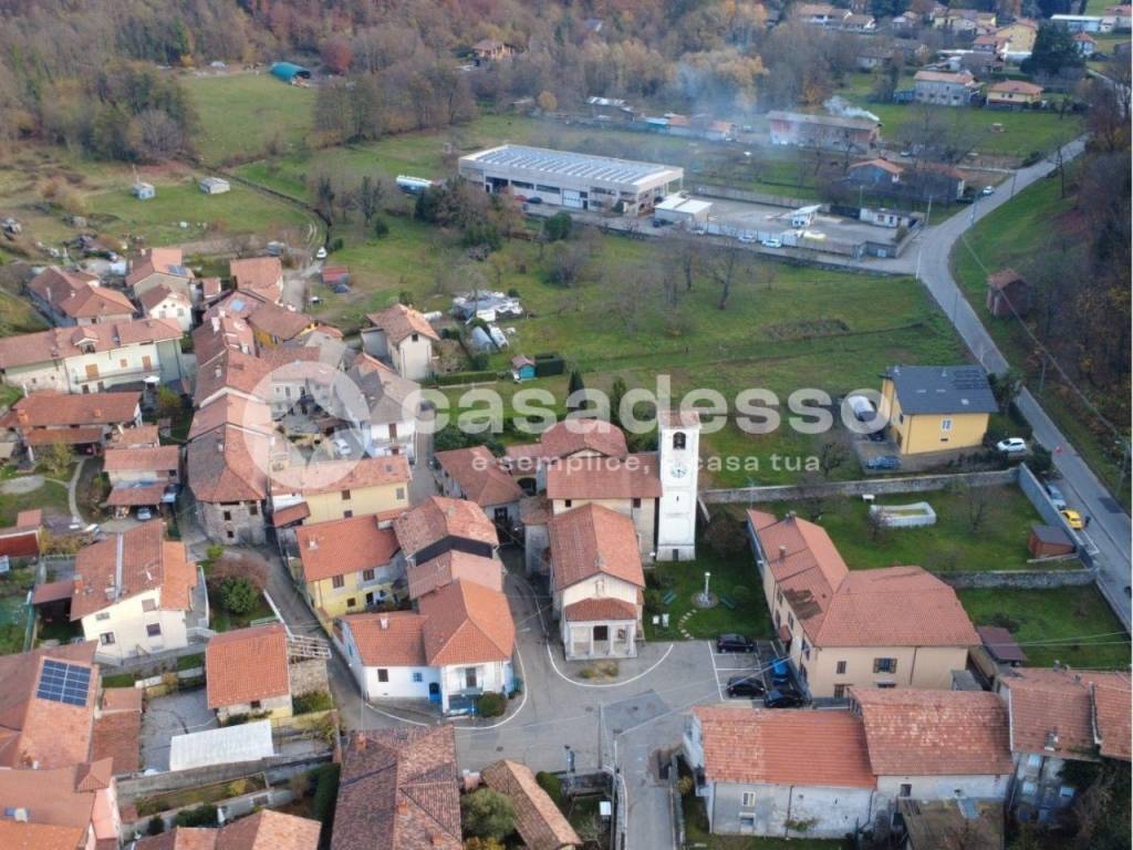 Villa a Borgosesia in FRAZIONE VANZONE, 16 - Foto 4