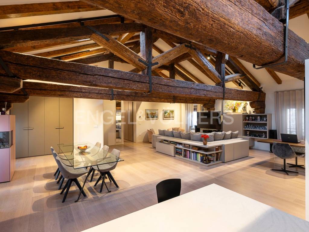 Appartamento a Bologna in Via Guglielmo Oberdan, 9 - Foto 2