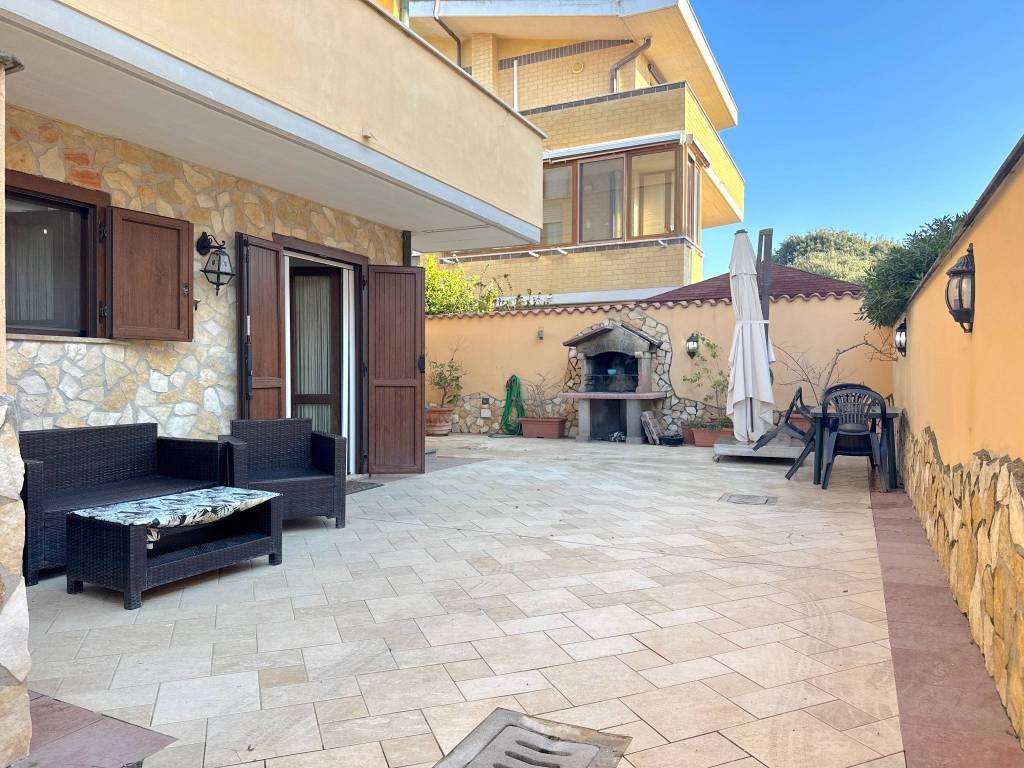 Villa a Fiumicino in Via Giorgio Rodocanacchi - Foto 3