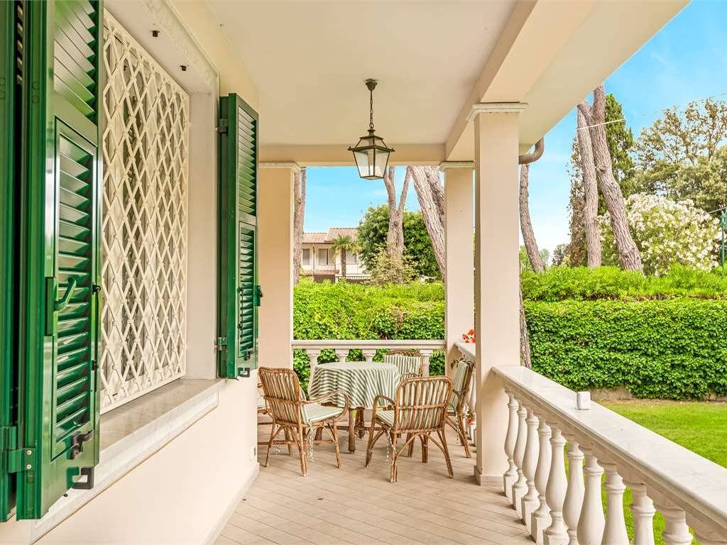 Villa a Forte dei marmi in via Gorizia 23 - Foto 4