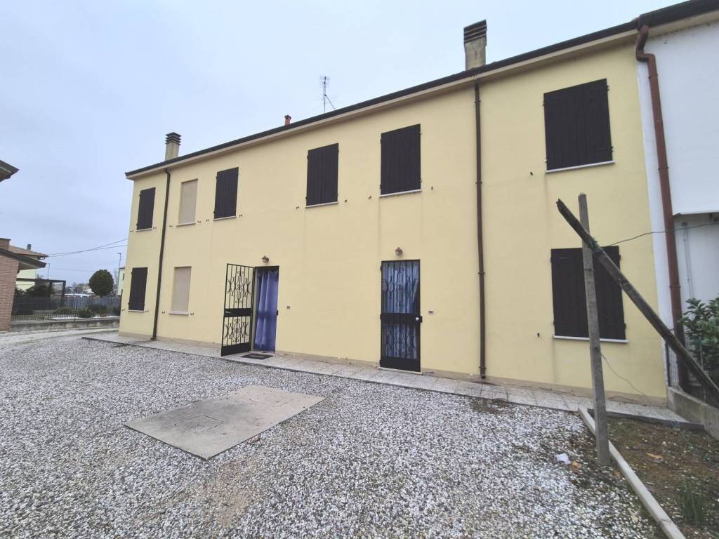 Casa indipendente a Ferrara in Via Penavara, 88 - Foto 2
