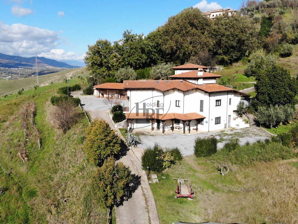 Villa a Montalto uffugo in Via Gagliopo, 1 - Foto 2