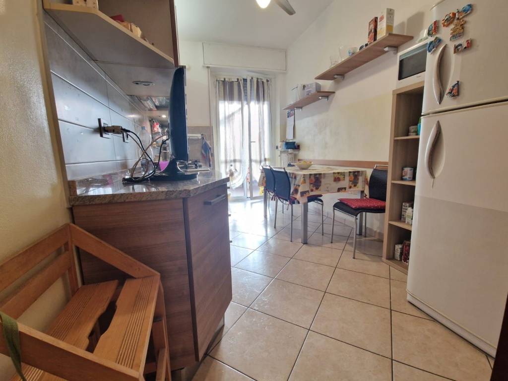 Appartamento a Cesano boscone in Via delle Querce, 2 - Foto 3