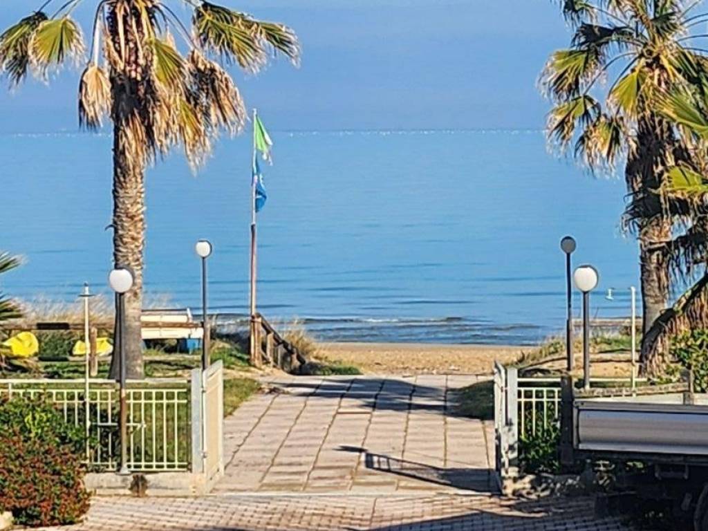 Appartamento a Termoli in Strada Statale Adriatica - Foto 2