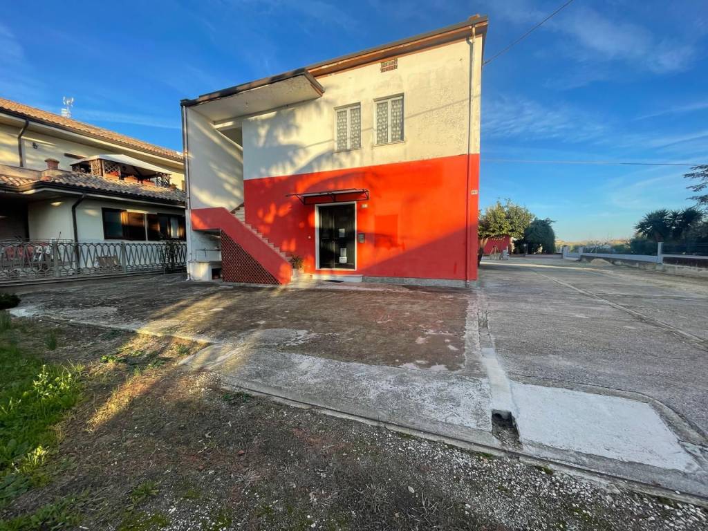 Casa indipendente a Martinsicuro in Via Roma - Foto 2