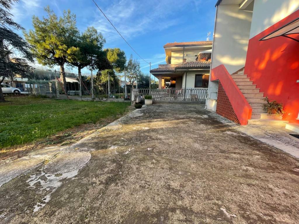 Casa indipendente a Martinsicuro in Via Roma - Foto 4