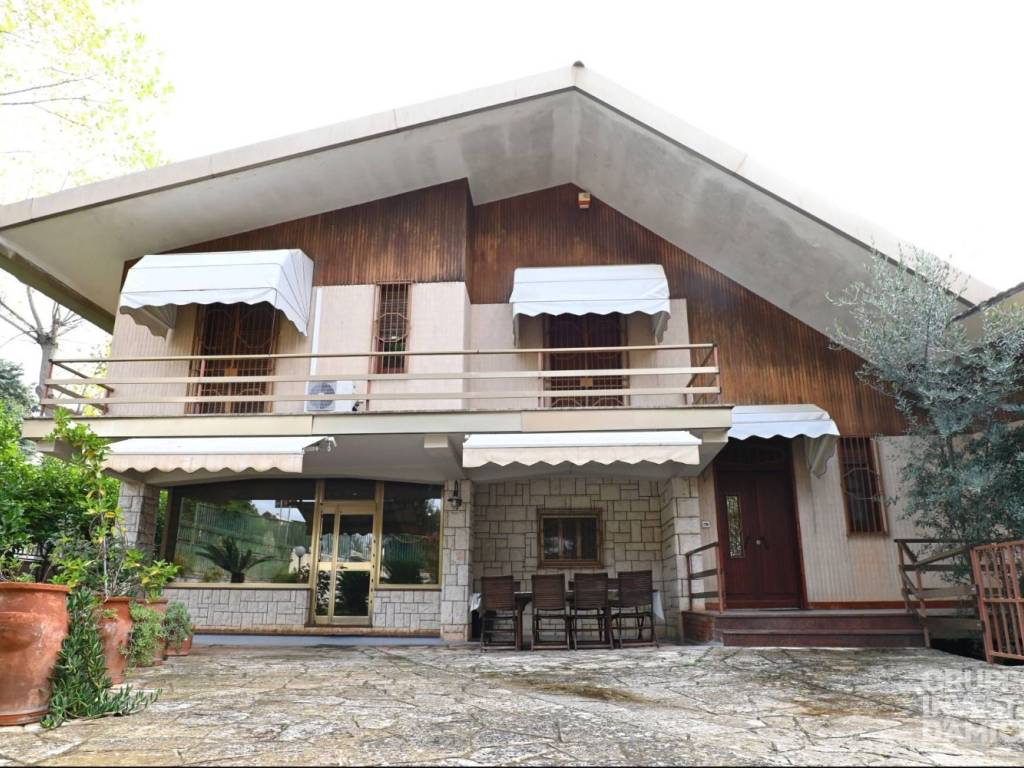 Villa a Cisternino in Viale Valle d'Itria - Foto 2