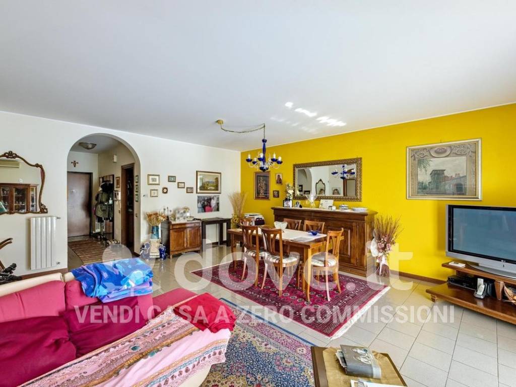 Appartamento a Somma lombardo in Via San Martino, 21 - Foto 5
