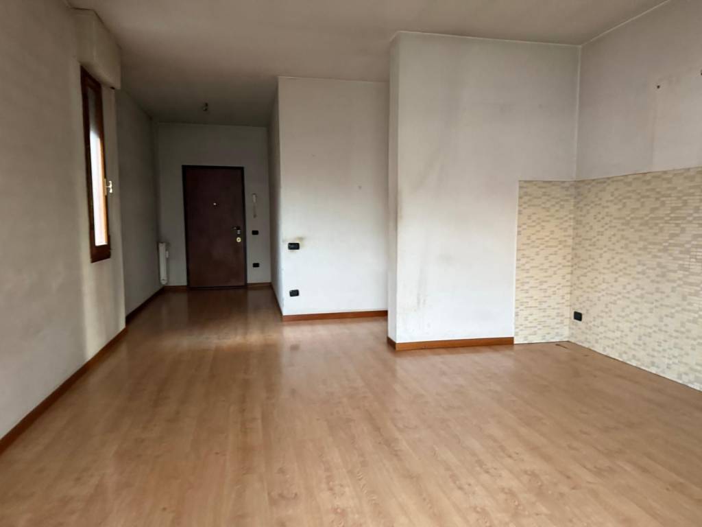 Appartamento a Prato in Via Adriano Zarini - Foto 3