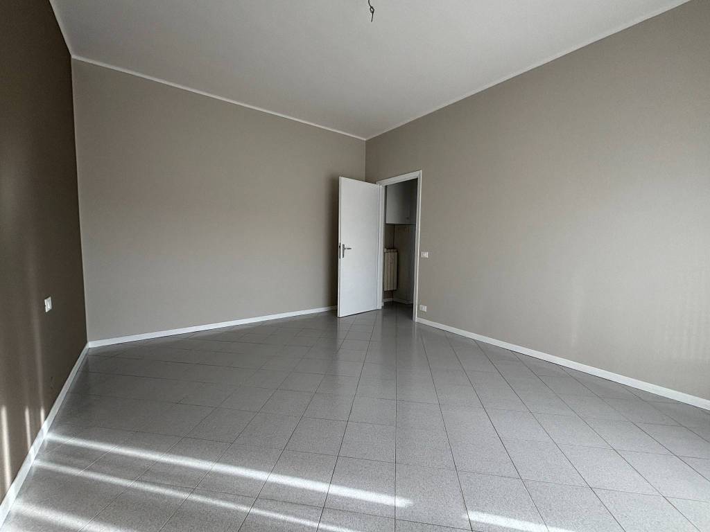 Appartamento a Verbania in Via Volturno - Foto 4